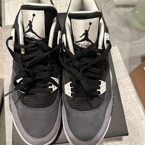 Jordan 4 fearpack size 10.5